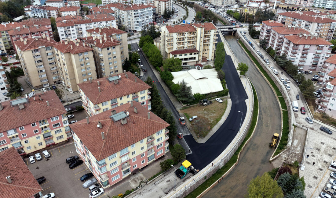 Çankırı Belediyesi Ulaşım Ağlarını Yeniliyor Çankırı Belediyesi, şehir genelinde ulaşım altyapısını güçlendirmek amacıyla 2026, 2027