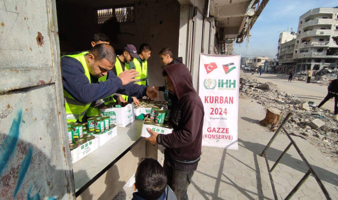 3,5 milyon insana ulaşmayı hedefliyorlar İHH İnsani Yardım Vakfı, bu sene “Kurban Kardeşliğe Çağrı” sloganıyla