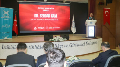 Kültür ve Turizm Bakan Yardımcısı Serdar Çam, Türkiye Gençlik Vakfı