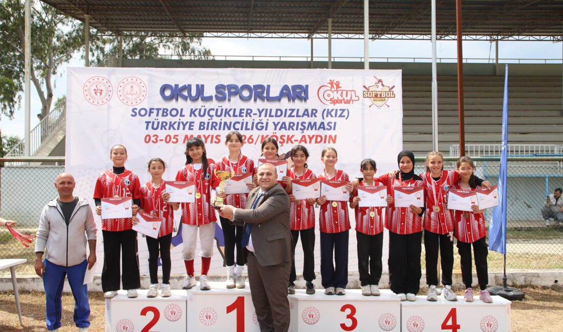 Şehit Yahya Ortaokulu Softbol Türkiye Şampiyonu Aydın’da 3-5 Mayıs tarihleri arasında düzenlenen Okul Sporları Softbol Türkiye