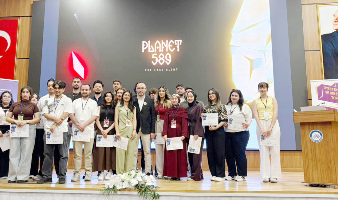 Dijital Dünyaya ÇAKÜ İmzası: Gezegen 589 Sahneye Çıktı Çankırı Karatekin Üniversitesi Oyun Tasarımı ve Geliştirme Topluluğu tarafından geliştirilen