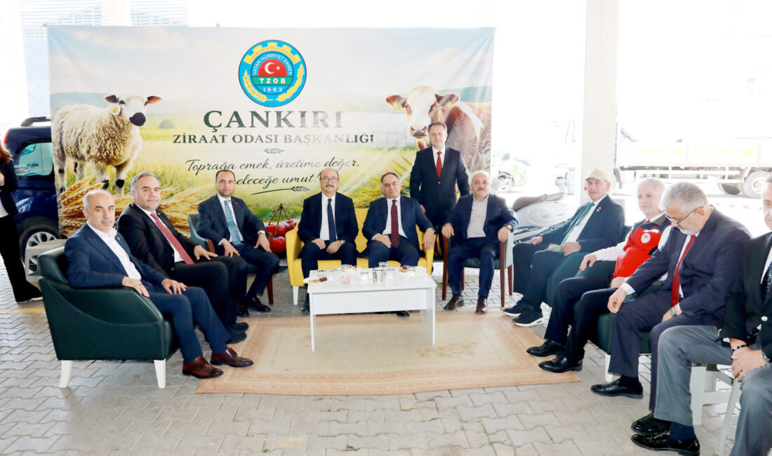 Ziraat Odası Başkanı Nejat Gamzeli,  Çarşamba Pazarı’nda açılan 2. Tarım