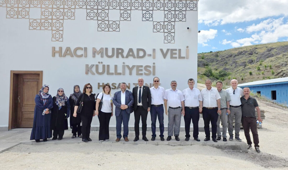 Tarihi mekanlarda incelemelerde bulundu Şehrimizin tarih, bilim ve inanç turizmine yön verecek vizyon projelerinde