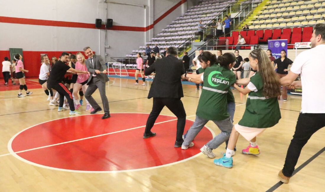 Çankırı Bağımlılığa Karşı Tek Yürek Oldu! Yeşilay ve Çankırı Gençlik ve Spor İl Müdürlüğü ortaklığında düzenlenen