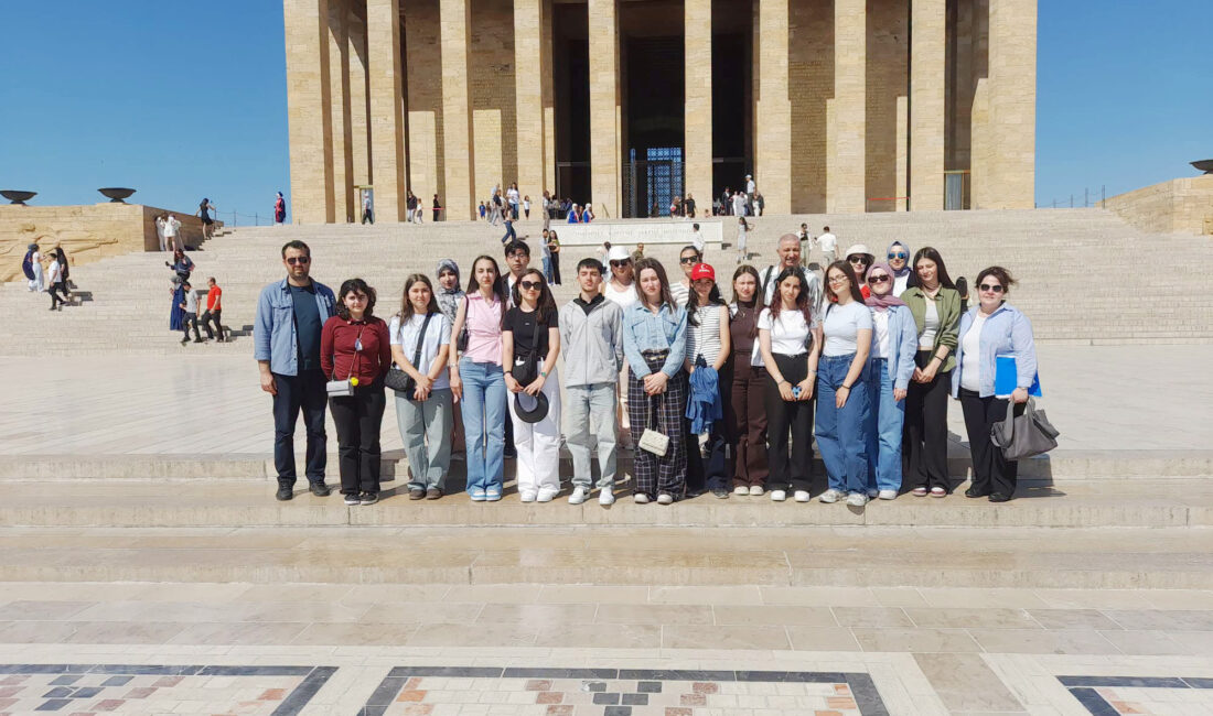“Unutulan Şehirden Başkente: Ankara” Projesi Tamamlandı Çankırı Nevzat Ayaz Sosyal Bilimler Lisesi öğrencileri, öğretmenleri ve Çankırı