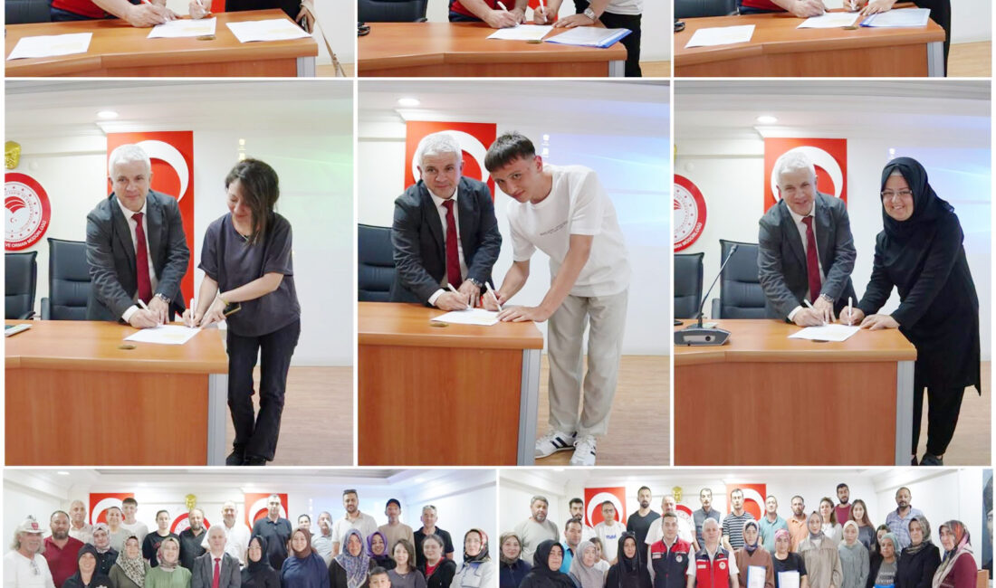 Çankırı’da Üreticiye Büyük Destek: Çapa Ve Yem Ezme Makineleri İçin İmzalar Atıldı! Çankırı’da tarım ve hayvancılığı modernize etmek, kırsal alandaki üreticilerin iş