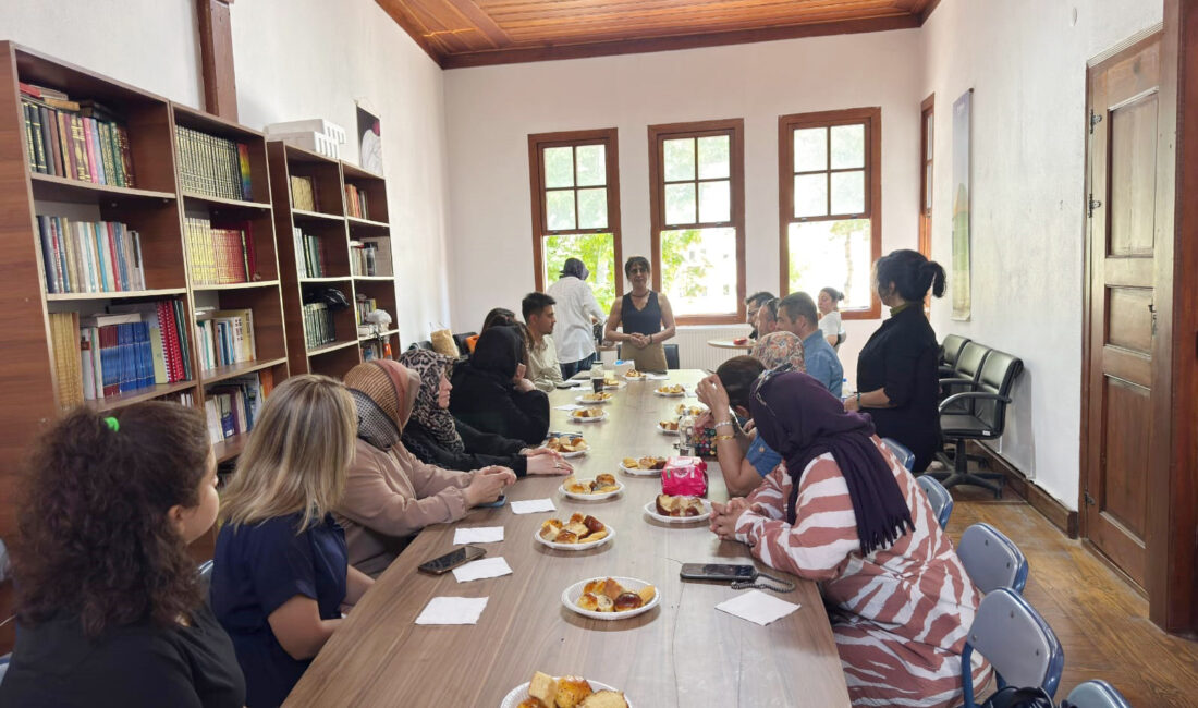 Çankırı’da “Bir Nefes Bin Umut Derneği”nin ilk genel kurulu yapıldı Çankırı’da yeni kurulan “Bir Nefes Bin Umut Derneği” Birinci Olağan