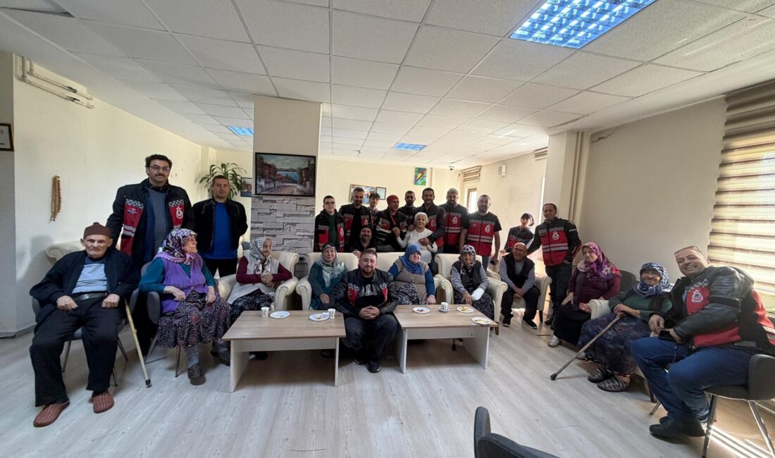 Çankırı Motosiklet Derneği, Kurban Bayramı’nın manevi atmosferini huzurevi sakinleriyle paylaştı.