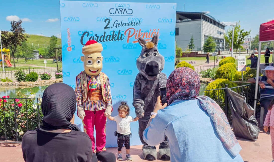 Çankırılılar Keçiören’de Buluştu: 2. Geleneksel Çardaklı Pikniği Coşkuyla Gerçekleşti CAYAD Çardaklı Kasabası Yardımlaşma Derneği tarafından düzenlenen “2. Geleneksel Çardaklı