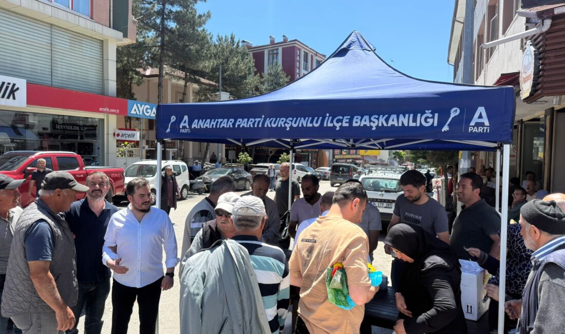 3 bin kişiye aşure ikramında bulunuldu Muharrem ayı münasebetiyle Anahtar Parti Kurşunlu İlçe başkanlığı tarafından vatandaşlara