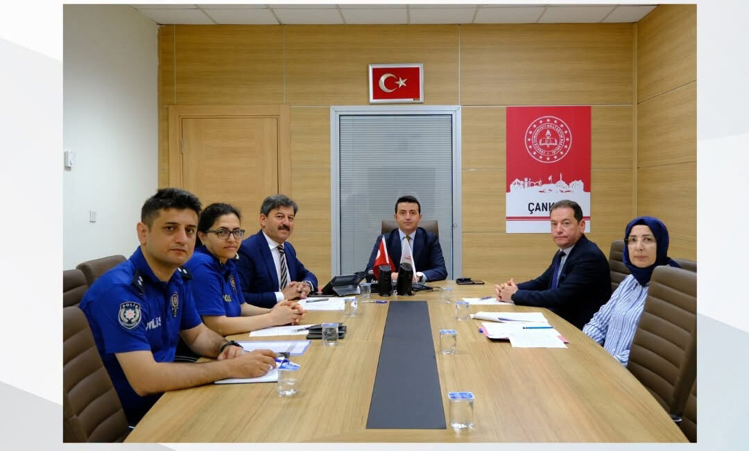 LGS Bölge Sınav Koordinasyon Toplantısı Gerçekleştirildi 2026 Merkezi Sınav (LGS) kapsamında yürütülecek hazırlık süreçlerinin değerlendirilmesi ve