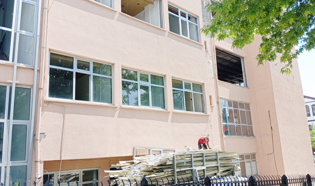 100. Yıl Kültür Merkezi binasının enkaz karşılığı yıkım işi ihalesinin