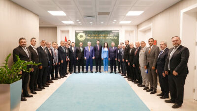 Vali Hüseyin Çakırtaş; AK Parti Grup Başkanvekili M. Emin Akbaşoğlu,