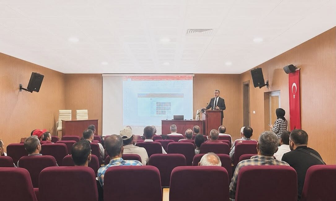 Çankırı KOSGEB Müdürü Cengiz Uğur, Çankırı Denetimli Serbestlik Müdürlüğü’nde yükümlülere