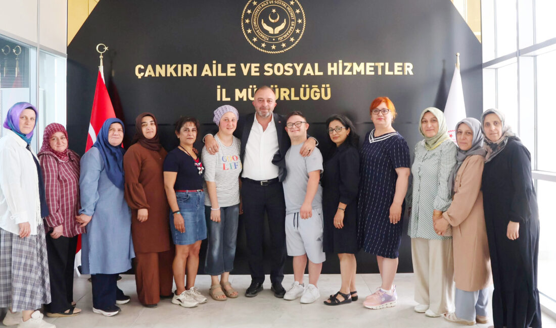 Bir Nefes Bin Umut Derneği’nden Aile ve Sosyal Hizmetler İl Müdürlüğü’ne Anlamlı Ziyaret Çankırı’da gerçekleştirdiği sosyal sorumluluk projeleriyle adından sıkça söz ettiren Bir