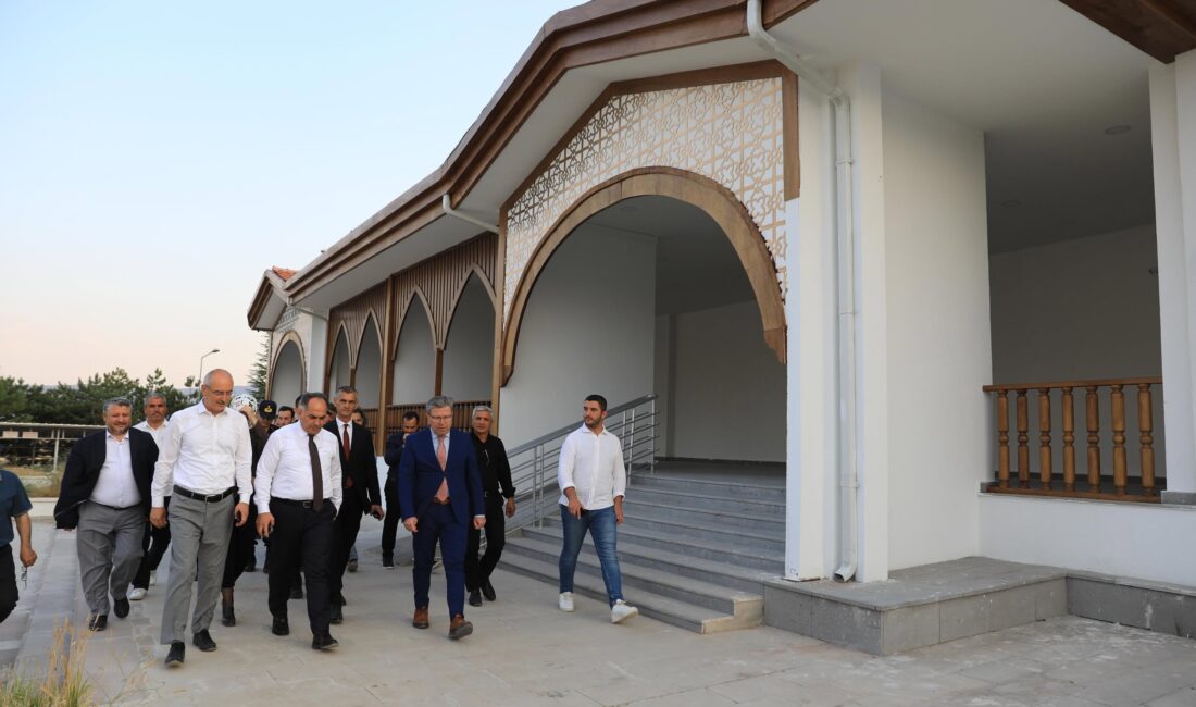 Vali Hüseyin Çakırtaş, Eldivan Seydiköy’de bulunan tarihi Hacı Murad-ı Veli