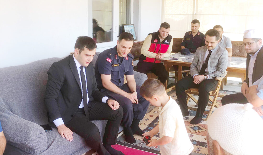 Yapraklı Kaymakamı İhsan Akbel, ilçeye bağlı köylerde ikamet eden şehit