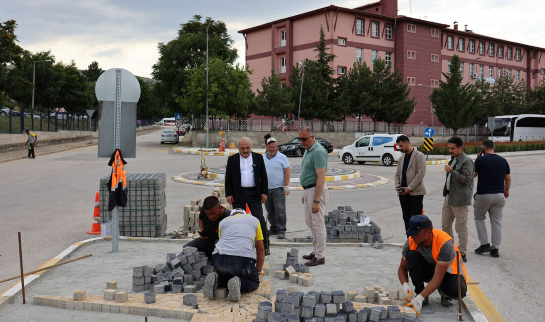 Çankırı Belediye Başkanı İsmail Hakkı Esen, kent genelinde devam eden