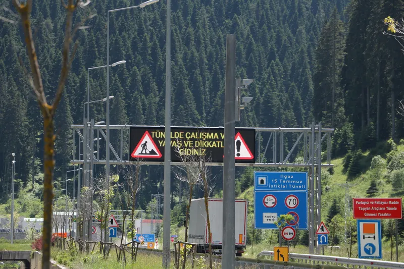 Ilgaz 15 Temmuz İstiklal tüneli Kastamonu-Ilgaz yönünde bakım onarım çalışması
