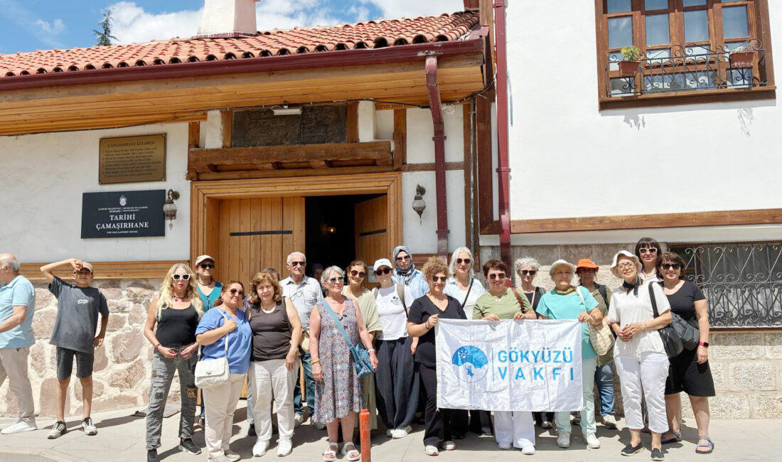 Hem Kültür Gezisi Hem Eğitime Destek: Gökyüzü Vakfı Çankırı’yı Keşfetti Ankara’da faaliyet gösteren Gökyüzü Vakfı, Çankırı’nın tarihi, turistik ve gastronomi