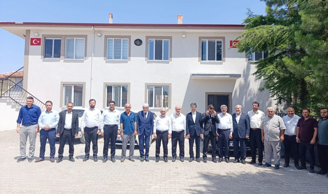 Kızılırmak’ta İlçe Müftüleri Toplantısı Gerçekleştirildi Çankırı İl Müftüsü Mehmet Şahin’in başkanlığında gerçekleştirilen toplantıya İl Müftü