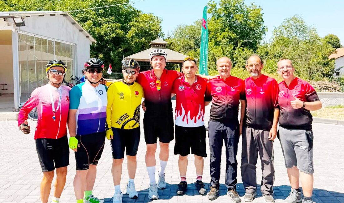 Tuzfest’te Pedallar Dostluğa Döndü: Çankırı, Farklı Şehirlerden ve İran’dan Gelen Bisikletçileri Buluşturdu Çankırı’da düzenlenen TUZFEST, bu yıl farklı şehirlerden ve İran’dan gelen
