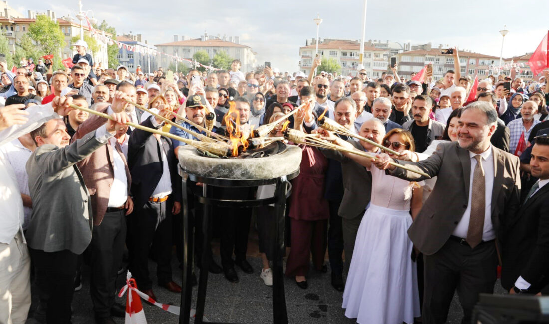 TUZFEST’26 Ateşi “Milli Birlik ve Milli Gurur” Temasıyla Yakıldı Çankırı Belediyesi tarafından bu yıl beşincisi düzenlenen Uluslararası Geleneksel Çankırı