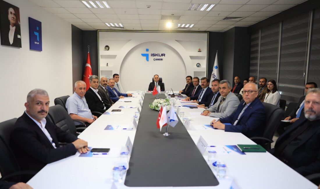Çankırı İl İstihdam ve Mesleki Eğitim Kurulu Toplantısı Gerçekleştirildi Çankırı’da istihdam olanaklarının artırılması ve mesleki eğitim çalışmalarının geliştirilmesine yönelik