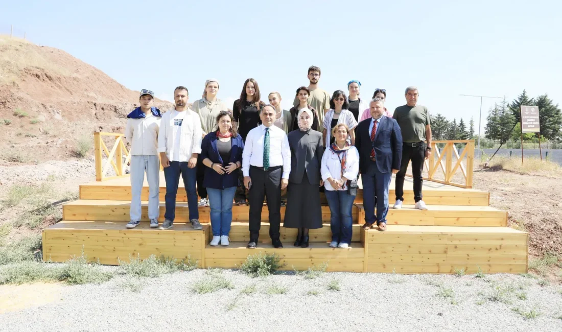 Vali Çakırtaş, Çorakyerler Kazı Alanını İnceledi Vali Hüseyin Çakırtaş, doğa tarihi açısından dünya çapında bir öneme