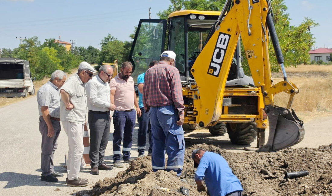 Kurşunlu’da Doğalgaz Müjdesi: Çavundur Mahallesi’nde Çalışmalar Başladı Kurşunlu Belediyesi, ilçenin altyapısını güçlendirmeye ve vatandaşların yaşam kalitesini artırmaya