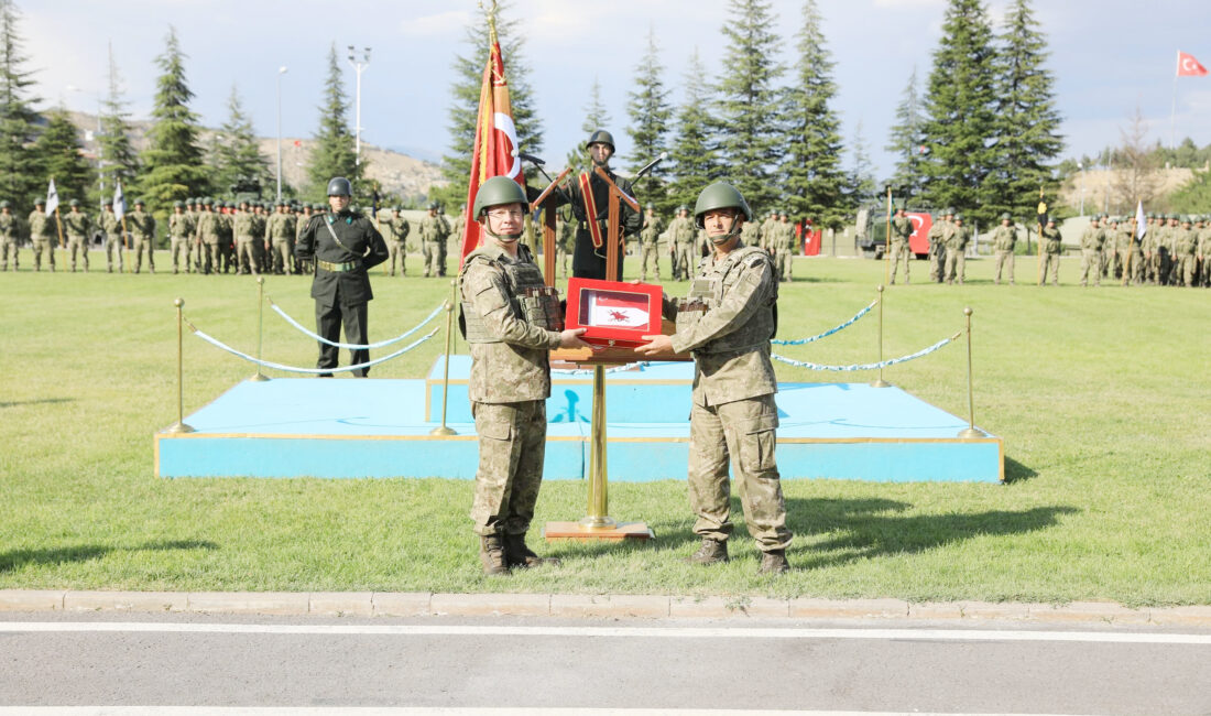 Sancak devir teslim töreni yapıldı 28. Mekanize Piyade Tugay Komutanlığında görev değişimi yapıldı. 15 Ağustos