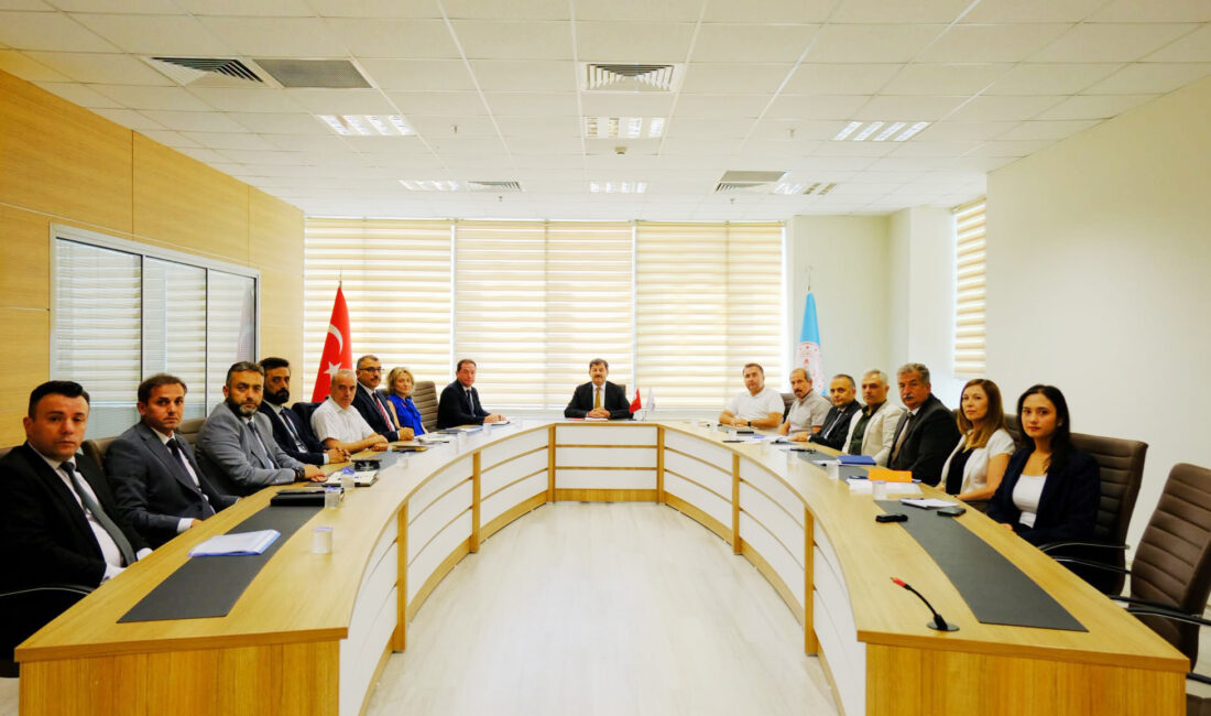 İlçe Millî Eğitim Müdürlükleri Planlama Toplantısı Yapıldı İl Millî Eğitim Müdürü Ayhan Işık başkanlığında düzenlenen 2026-2027 Eğitim-Öğretim
