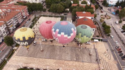 TUZFEST’26 kapsamında gerçekleştirilen balon uçuşları, hava şartları nedeniyle vatandaşları hayal