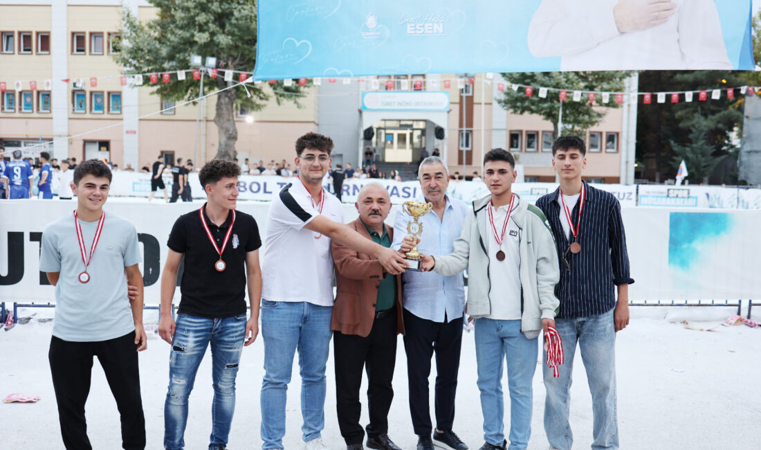Tuz Sahaların Şampiyonları Belli Oldu Uluslararası Geleneksel Çankırı Tuz Festivali kapsamında 4 Ağustos’ta başlayan Tuz