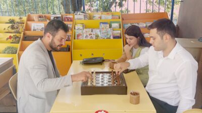 Yapraklı Kaymakamı İhsan Akbel, eşi Zeynep Akbel ile birlikte ilçe