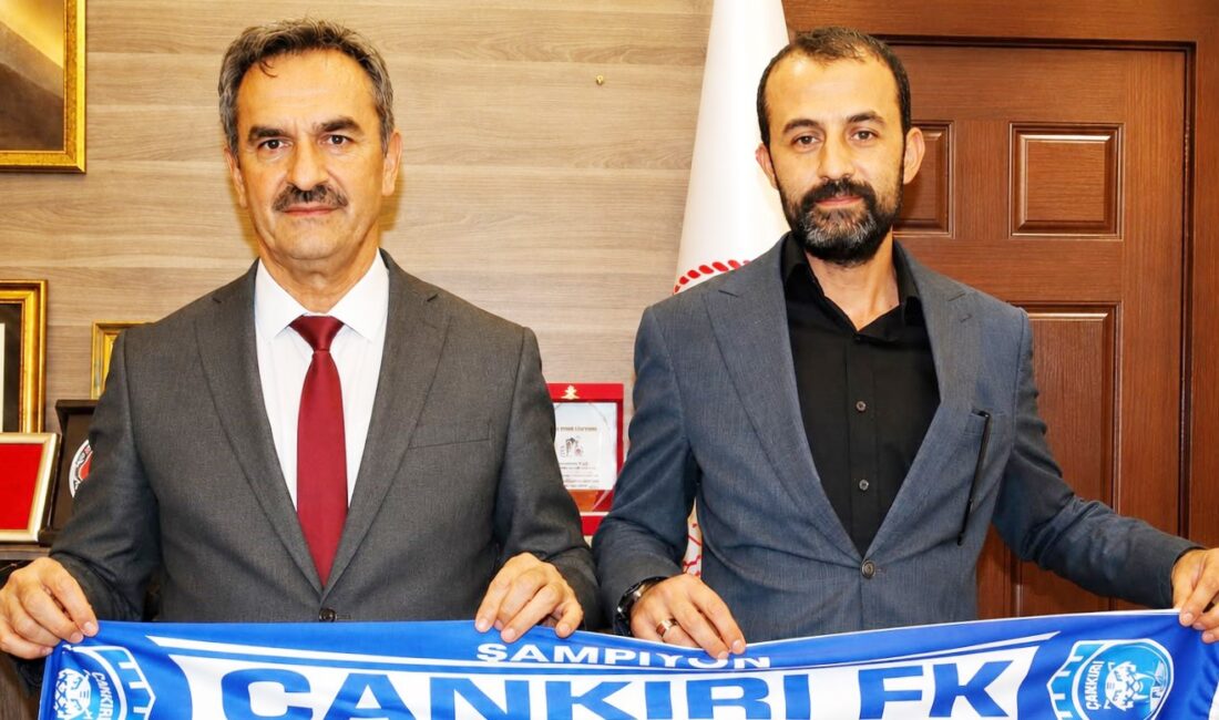 Çankırı FK Başkanı Aybars Şentürk, Gençlik ve Spor İl Müdürü
