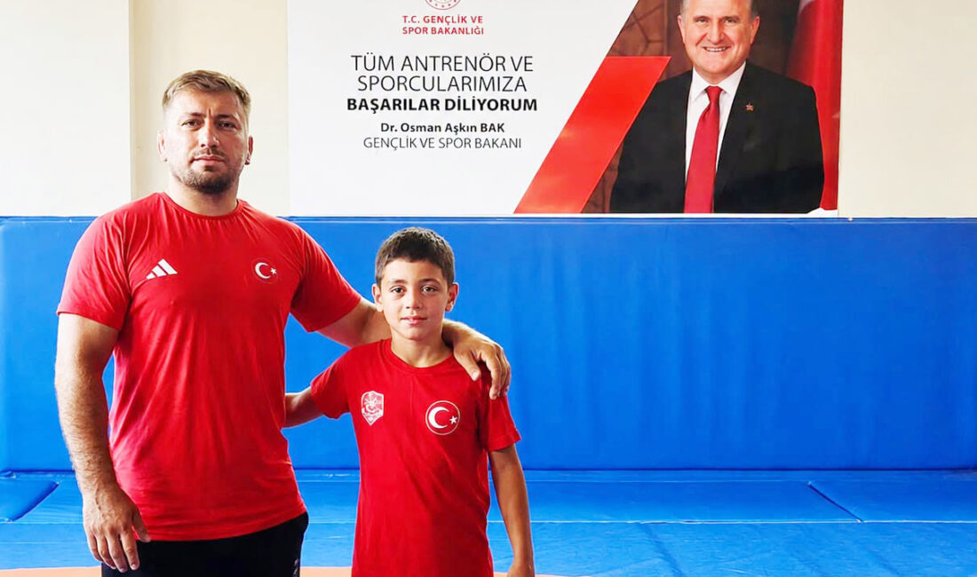 Çankırı’dan Milli Takıma Çifte Gurur! Çankırı, güreşte adını milli takım seviyesine yazdırmaya devam ediyor. U-11