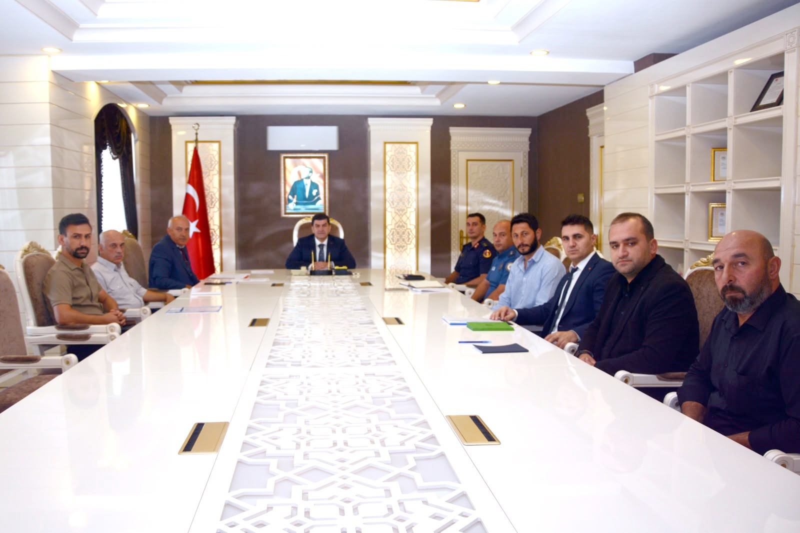 Ilgaz’da Okullarda Güvenlik Alarmı: Kaymakam Karatepe Başkanlığında Kritik Toplantı
