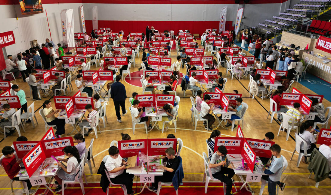 Çankırı’da Geleceğin Teknoloji Yıldızları Sahneye Çıktı Geleceğin teknoloji liderlerini yetiştirmeyi hedefleyen Deneyap Uygulama Sınavı’nın Çankırı ayağı