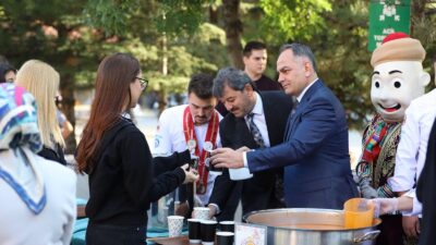 Çankırı Valisi Hüseyin Çakırtaş, Nevzat Ayaz Sosyal Bilimler Lisesi tarafından