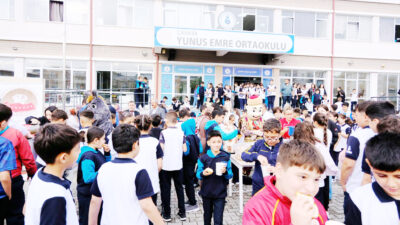 Çankırı Yunus Emre Ortaokulunda öğrenciler arasındaki paylaşma, dayanışma ve birliktelik