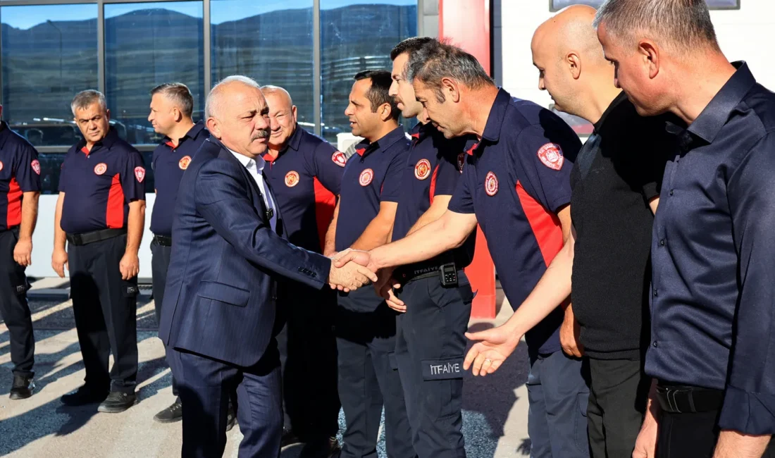 Başkan Esen İtfaiye Teşkilatının 312. Yaşını Çalışanlarıyla Kutladı Çankırı Belediye Başkanı İsmail Hakkı Esen, İtfaiye Teşkilatının 312. kuruluş
