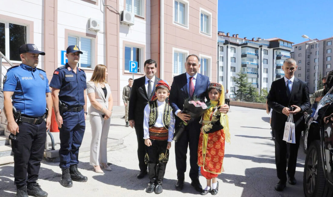 Vali Çakırtaş, Ilgaz’da incelemelerde bulundu Vali Hüseyin Çakırtaş, Ilgaz ilçemizde bir dizi ziyaret ve incelemelerde