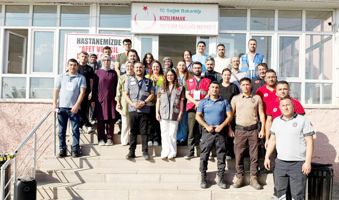 Kızılırmak’ta Deprem Tahkiki Başarıyla Tamamlandı Çankırı’nın Kızılırmak ilçesinde sağlık hizmetlerinin olası bir afet durumunda da