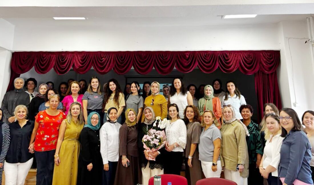 Okul öncesi öğretmenlere eğitim Milli Eğitim Bakanlığı tarafından hayata geçirilen Türkiye Yüzyılı Maarif Modeli