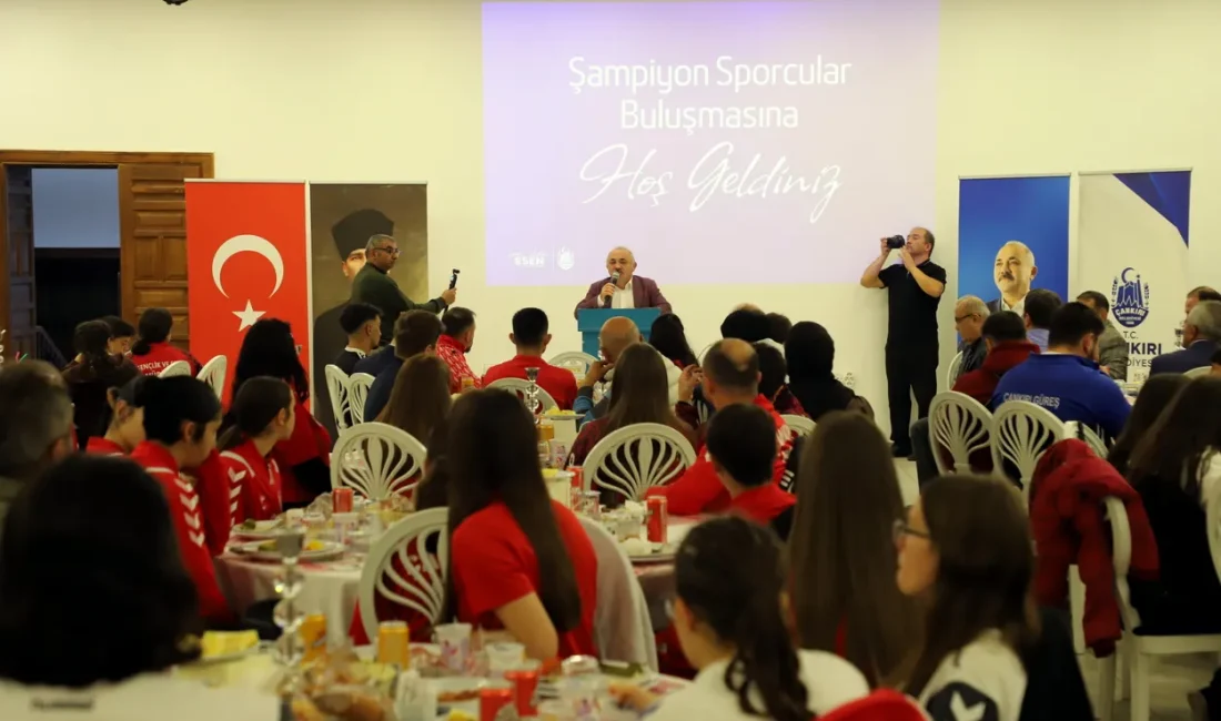 Çankırı’nın Şampiyonları Bir Araya Geldi Çankırı Belediye Başkanı İsmail Hakkı Esen, 29 Ekim Cumhuriyet Bayramı