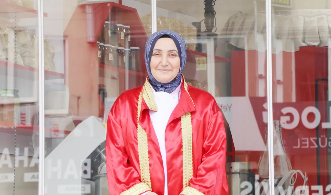 Hayalini mesleğe dönüştürüp Çankırı’nın ilk kadın ahisi seçildi Çankırı’da 10 yıldır esnaflık yapan Canan Yaşar, 39. Ahilik Haftası