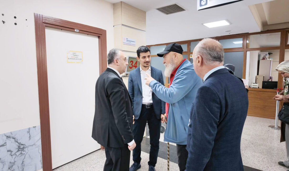 Bulut’tan Devlet Hastanesine İnceleme Ziyareti Çankırı İl Sağlık Müdürü Dr. Öğr. Üyesi Yunus Emre Bulut,