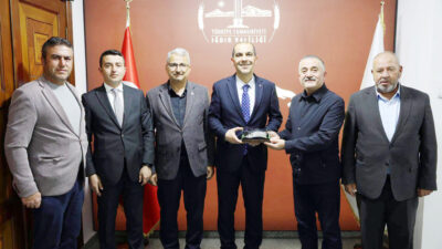 Ilgaz Belediye Başkanı Mehmet Öztürk, geçmiş Iğdır’a gitti. Bir dizi