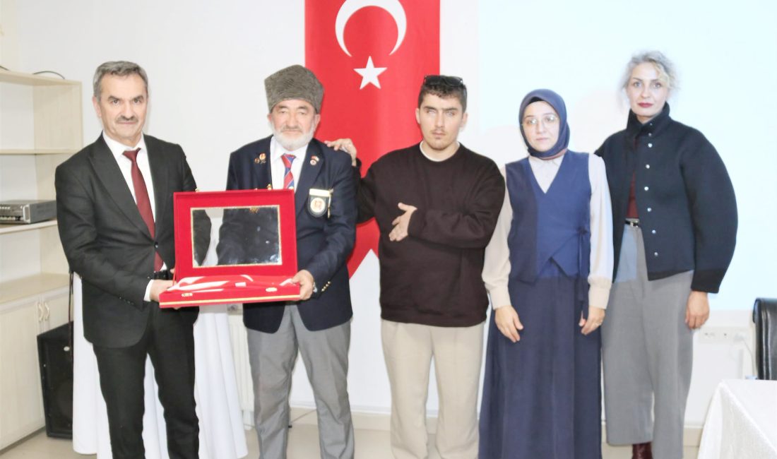 Şehit yakınları ve gazilerle bir araya geldiler Vatan ve Kahramanlık Buluşmaları kapsamında, Aile ve Sosyal Hizmetler İl